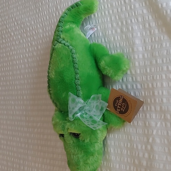 🍁 NWT The Petting Zoo Soft Plush Crocodile Stuffed Animal - Picture 3 of 6